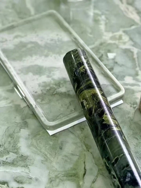green marble worktop